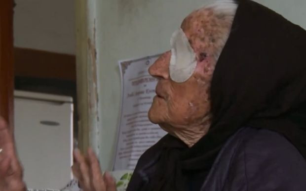 Прокуратурата привлече към наказателна отговорност и задържа жената  пребила 103 годишната си баба
